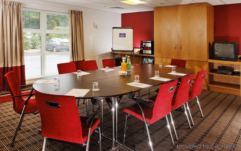 Holiday Inn Express Swindon West, An Ihg Hotel Facilities photo